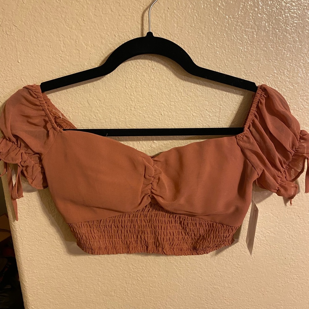 Crop top